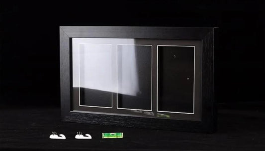 Précommande : EVORETRO - Display Case for 3 Cards In Magnetic Case 1pc