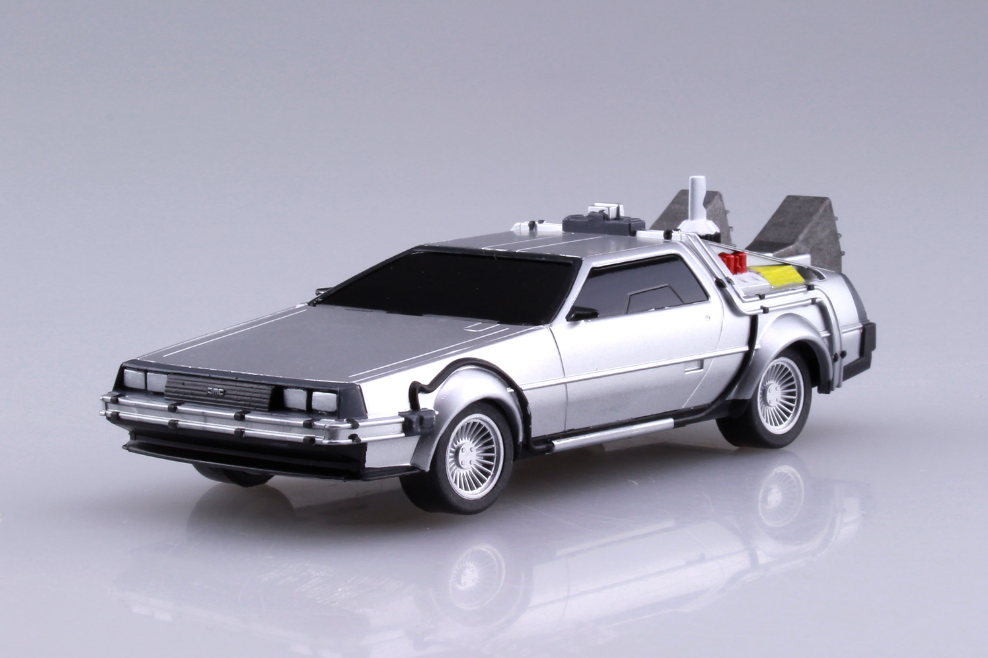 Précommande : RETOUR VERS LES FUTUR 2 - Delorean - Model Kit 1/43 10cm