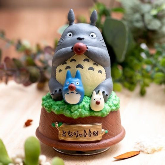 Précommande : MON VOISIN TOTORO - Totoro joue de l'ocarina - Grande statue musicale