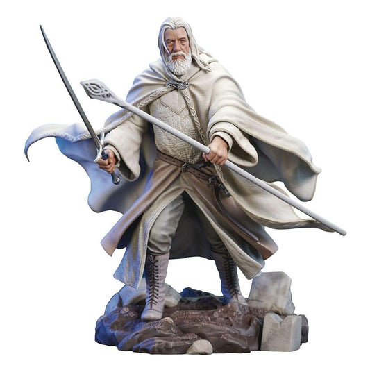 Précommande : LE SEIGNEUR DES ANNEAUX - Gandalf - Statuette Gallery Deluxe 23cm