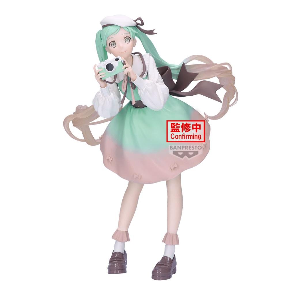 Précommande : HATSUNE MIKU - Camera - Figurine Holiday Memories 20cm