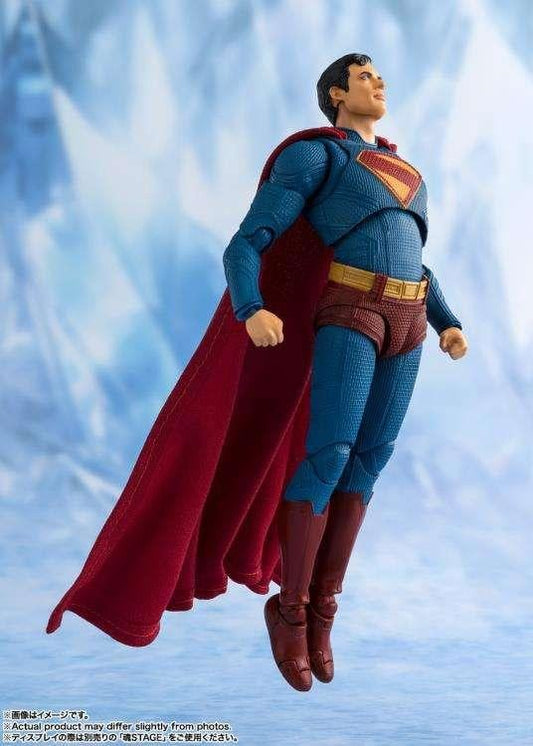 Précommande : SUPERMAN 2025 - Superman - Figurine S.H. Figuarts 16cm