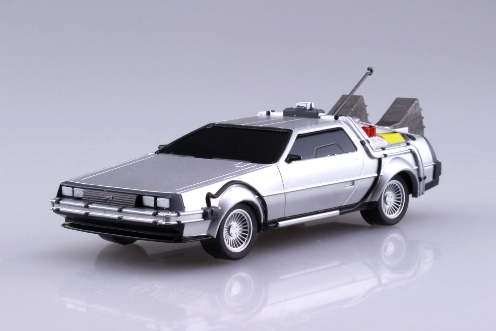 Précommande : RETOUR VERS LES FUTUR 1 - Delorean - Model Kit 1/43 10cm