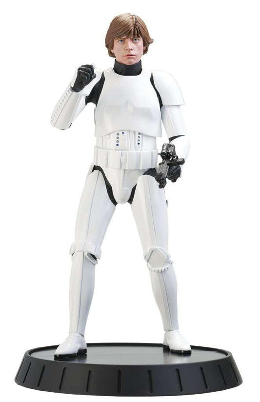 Précommande : STAR WARS UN NOUVEL ESPOIR - Luke "Stormtrooper" - Statuette 30cm